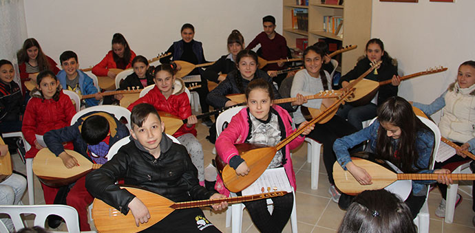 Havza’da Bağlama Kursları Verilmeye Başladı