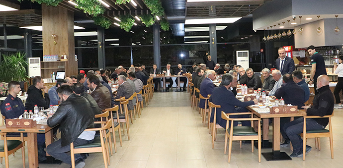 Havza’da Muhtarlar Günü Dolayısıyla Yemek Programı Düzenlendi