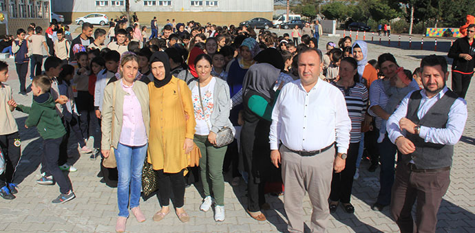 Havza’da Öğrenciler Kermes Düzenledi