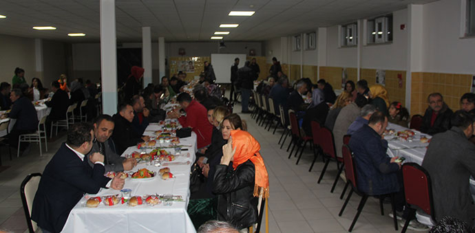 Havza’da Öğretmenler Yemekte Bir Araya Geldi