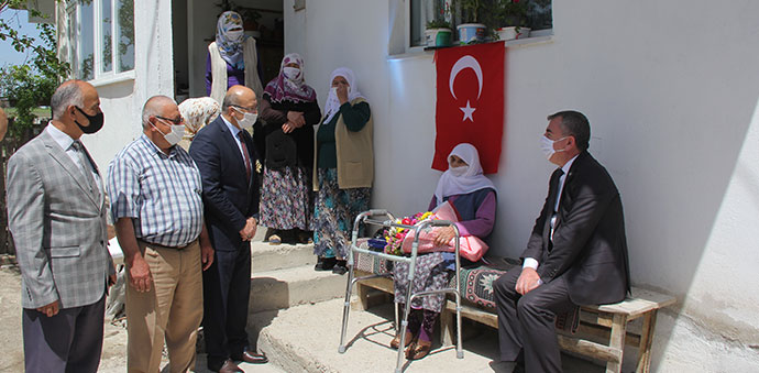 Havza’da, Sosyal Mesafe'li 19 Mayıs Töreni
