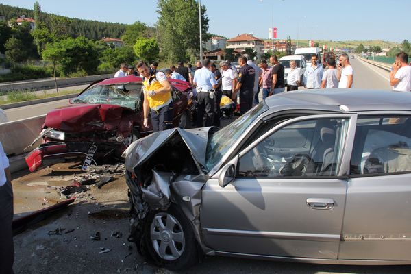 Havza'da Trafik Kazası 2 Ağır 6 Yaralı