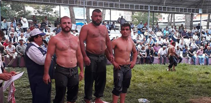 HAVZALI PEHLİVAN ŞÜKRÜ SEVEN ALTIN MADALYA KAZANDI