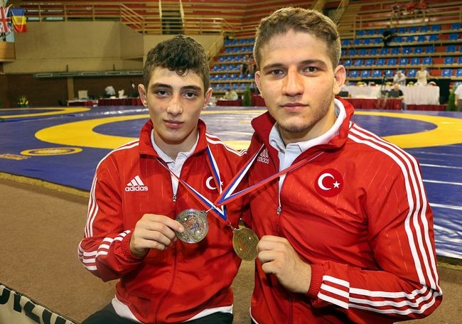 HAVZALI ŞAMPİYONLAR GÖZ KAMAŞTIRIYOR