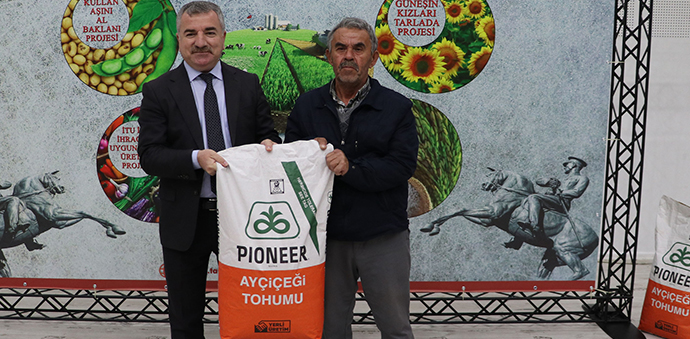 Havza’ya Yağlık Ayçiçeği Tohumluğu Dağıtıldı