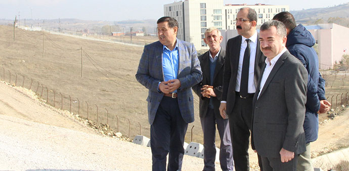 İl Başkanı Muharrem Göksel Sahaya İndi