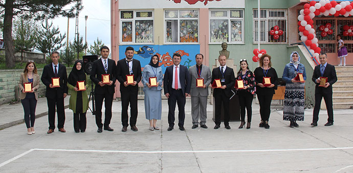Ilıca Ortaokulunda 4006 TÜBİTAK Bilim Fuarı