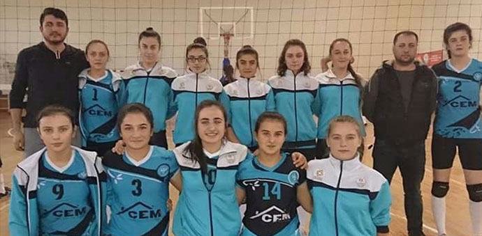 İLK KIVICIM KIZ VOLEYBOL TAKIMI İLK MAÇINDAN MAĞLUP AYRILDI