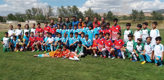 İLK KIVILCIM HAVZA SPOR FUTBOL ŞENLİĞİNE KATILDI