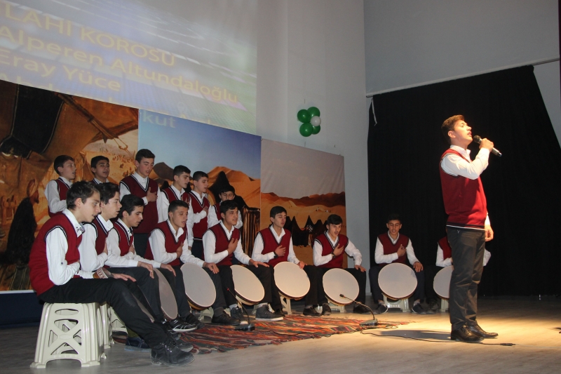 İmam Hatip Lisesinden Mevlid Kandili Programı