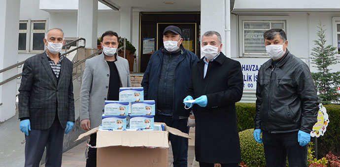 İşadamından Havza Belediyesi Ve Kızılay’a Maske Desteği
