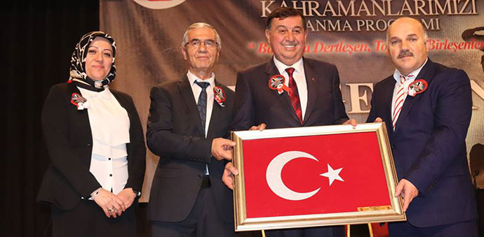 İSDEF Şehit ve Gazileri Unutmadılar