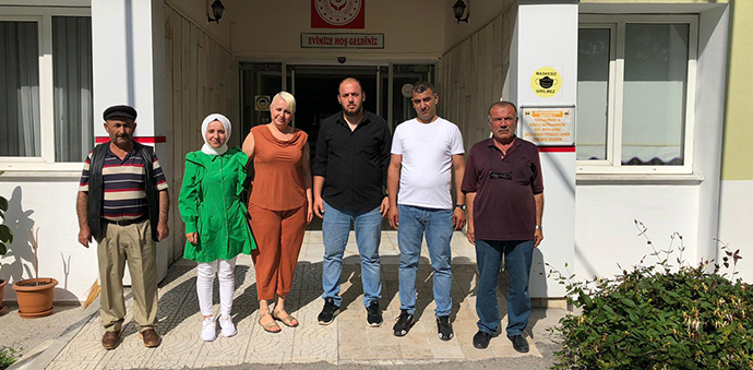 İYİ Parti Havza ve Vezirköprü Yönetimi Huzurevini Ziyaret Etti