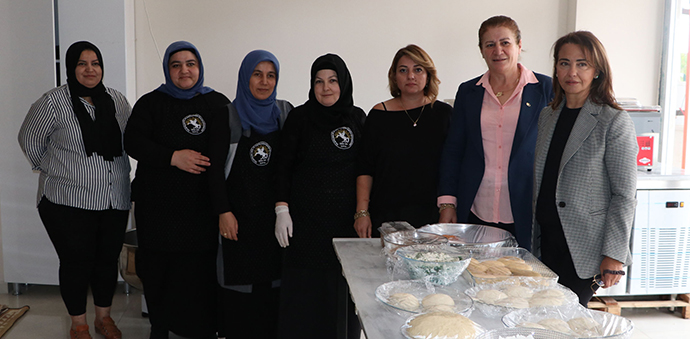 Kadın Girişimciden Havza’lı Üreten Kadınlara Destek