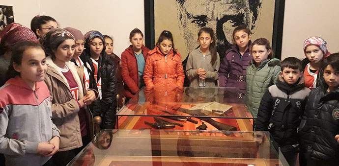 Karkucak Ortaokulu Atatürk Evi’ni Gezdiler