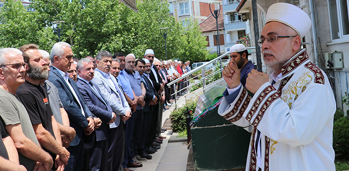 Kastamonu İl Müftüsü Bilgiç’ten Annesine Son Görev