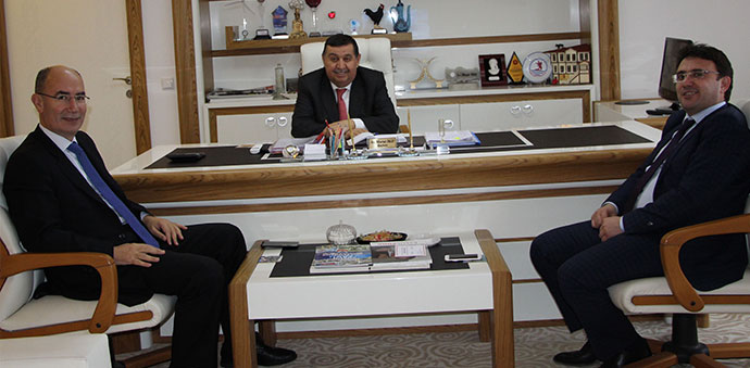 Kaymakamlardan Başkan İkiz'e Ziyaret