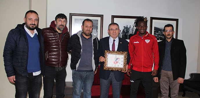Kemal Zeybek, Sponsor Oldu
