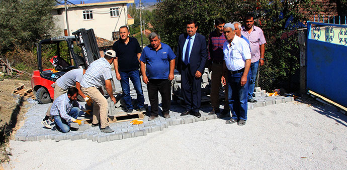 Kocapınar Mahallesi Parke Çalışmalarını İnceledi