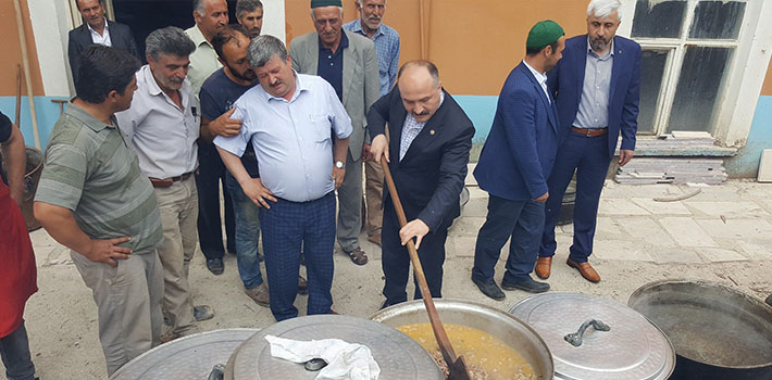 MHP Grup Başkanvekili Usta Çiftlik Köyünde Afat Kurbanına Katıldı