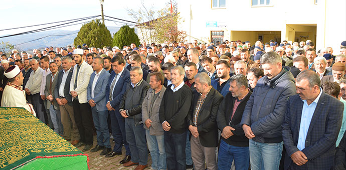 Milli Güreşçi Mevlana Kulaç’ın babası toprağa verildi