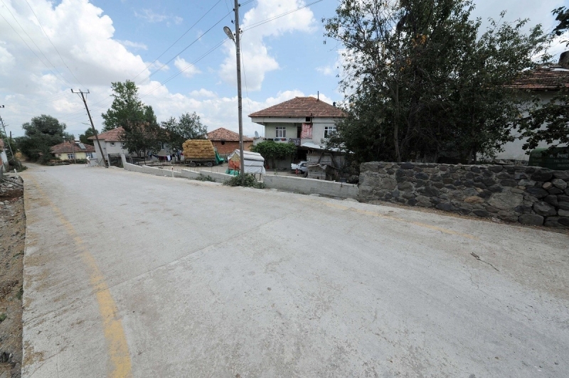 MİLLİ MÜCADELENİN İLK DURAĞINDA YOL YATIRIMININ YARISI BİTTİ