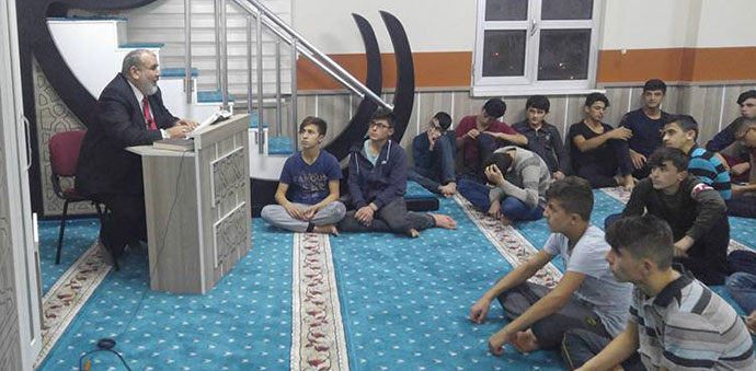 Müftü Akyazı, Yatılı Öğrencilere Seminer Verdi