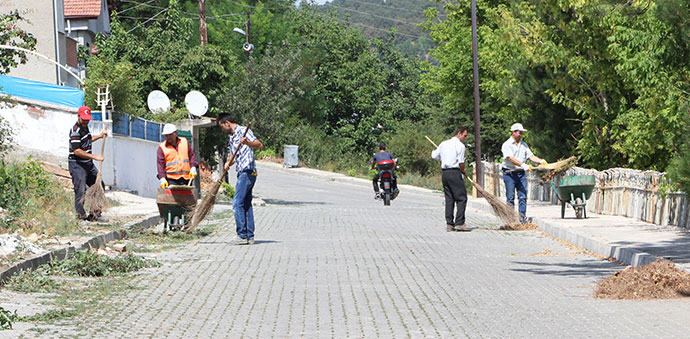Muhtarlardan Büyükşehir Belediyesine Teşekkür