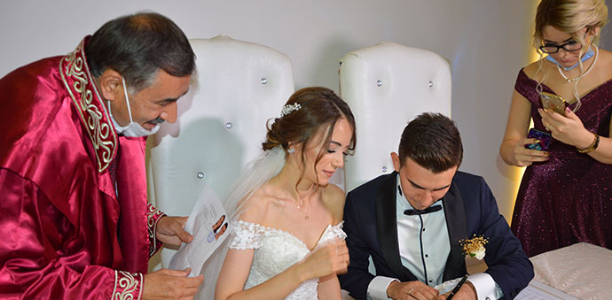 Nikah Memuru Oğlunun Nikahını Kıydı