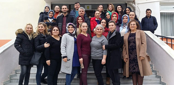 ÖĞRETMENLERE EĞLENCELİ VE DERS İŞLEME TEKNİKLERİ VERİLDİ