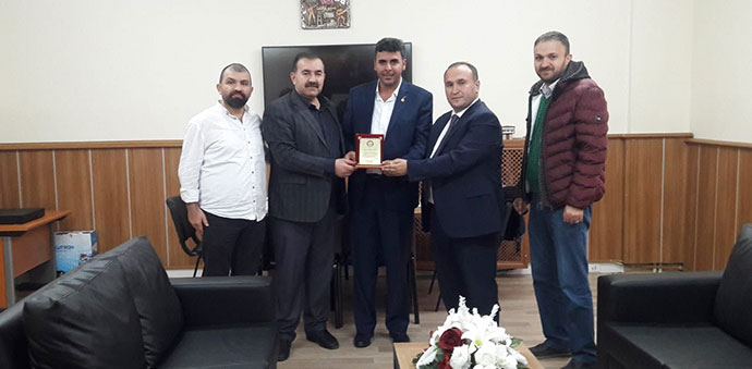 Okul Aile Birliği Başkanına Teşekkür