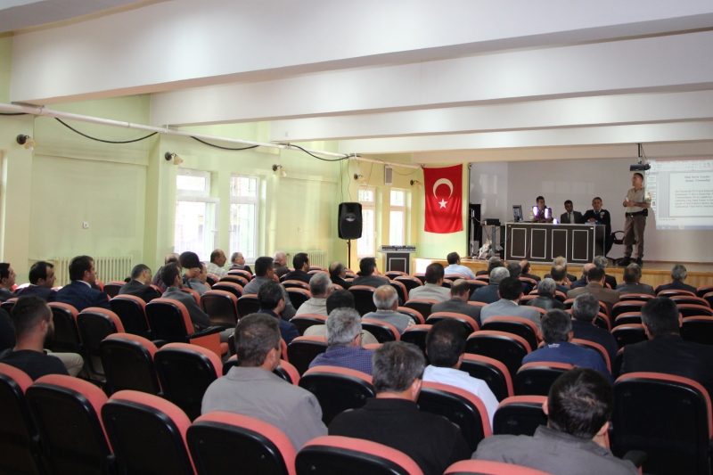 Okul İdarecileri Ve Öğrenci Servis Şoförlerine Eğitim Verildi
