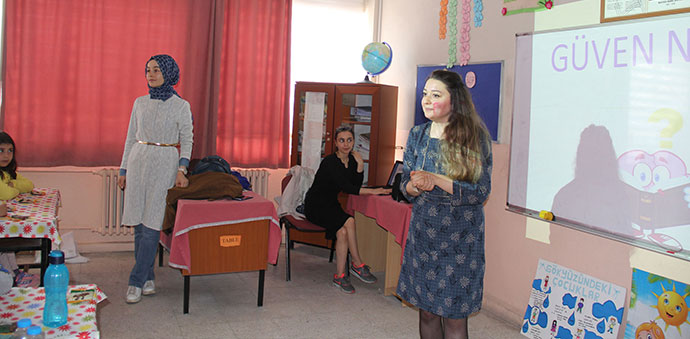 Okul Öğrencilerine İhmal ve İstismarın Önlenmesi ve Mahremiyet Eğitimi