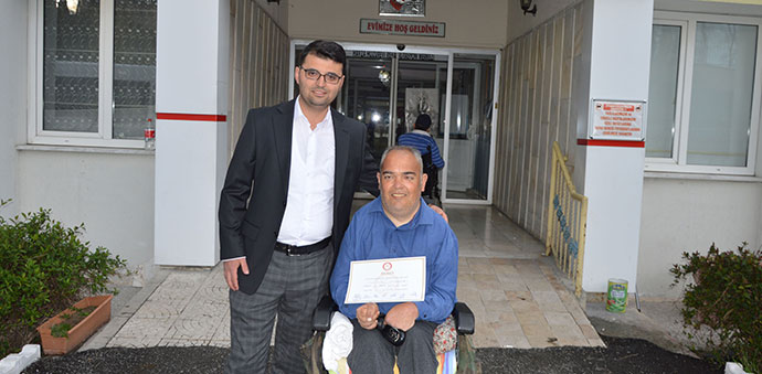 Omurilik Felçli Huzurevi Sakini Aza Oldu