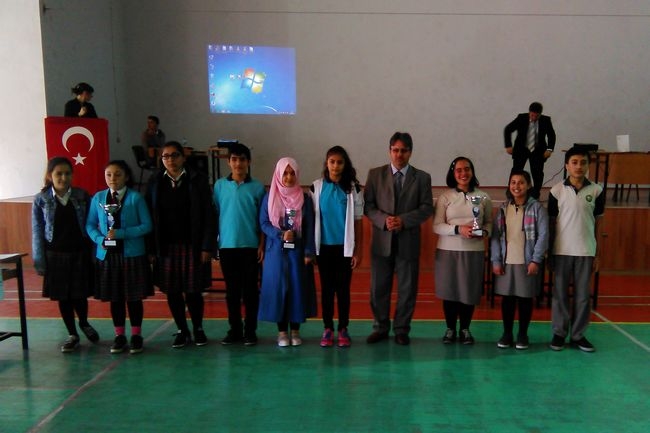 Orta Okullar Arası Bilgi Yarışması Düzenlendi