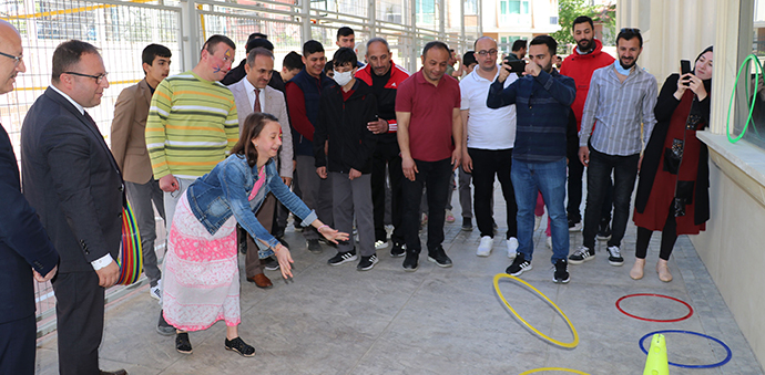 Özel Öğrenciler Engelliler Haftasını Kutladı