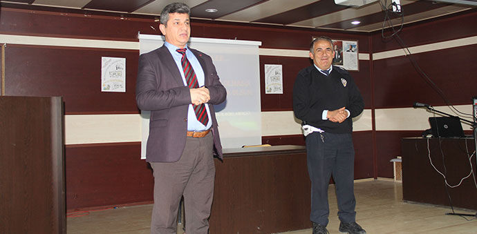 Polisten Öğrencilere Bilgilendirme
