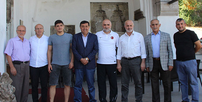 Şampiyona Özel Yemek Düzenlendi