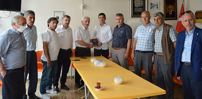 Samsun Muhtarlar Derneğinden Ülkenin En Genç Muhtarına Ziyaret