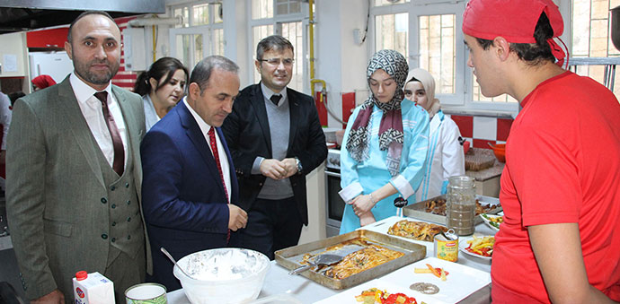 Turizmci Öğrenciler Hünerlerini Yarıştırdı