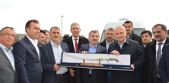 Ulaştırma Bakanı Turhan, OSB Yolunu İnceledi