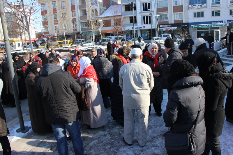 Umreciler Dualarla Uğurlandı