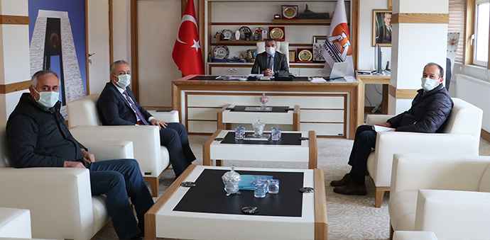 Vakıflar Bölge Müdürü Öztürk’ten Başkan Özdemir’e Ziyaret
