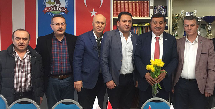 Viyana’da Yaşayan Samsunlular Kahvaltıda Bir Araya Geldi