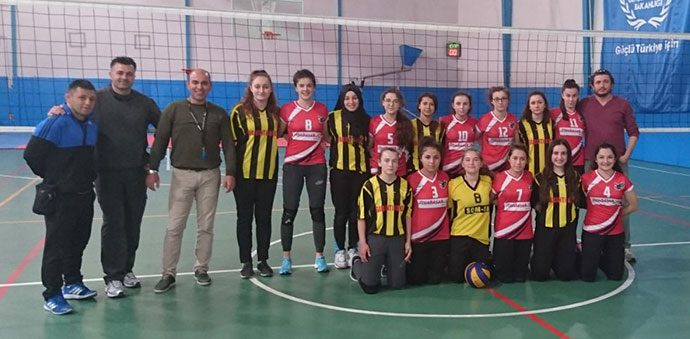 Voleybol Genç Kızlar Müsabakaları Tamamlandı