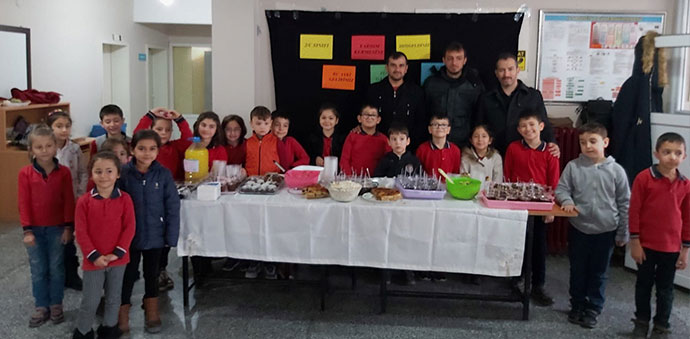 Yardımsever Yürekler LÖSEV için Kermes Düzenledi