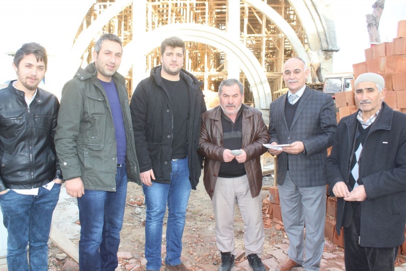 Yeni Mescit Camine Gurbetçilerden Yardım