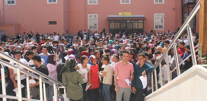 Yükseköğretim Kurumları Sınavı Yapıldı
