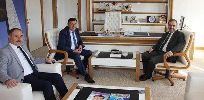 Zihni Şahin Havza Belediyesini Ziyaret Etti