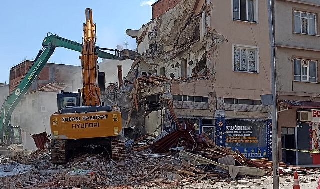 Hacıosman Deresi Üstündeki Son Bina da Yıkıldı!